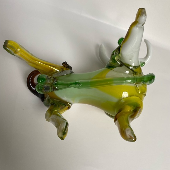 Cristales De Chihuahua Hand Blown Glass Bull - Picture 5 of 6
